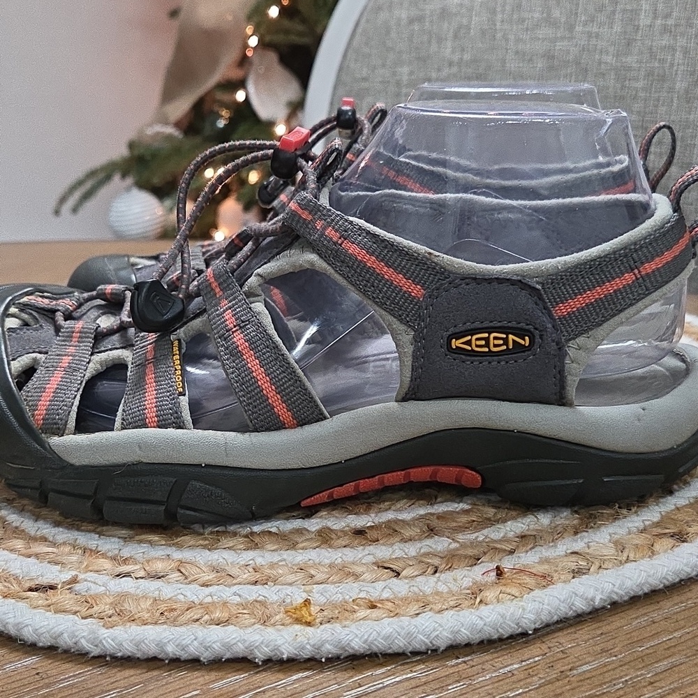 Keen Womans Newport H2 Sandals Grey/ Coral Size 8.5 - Picture 6 of 11